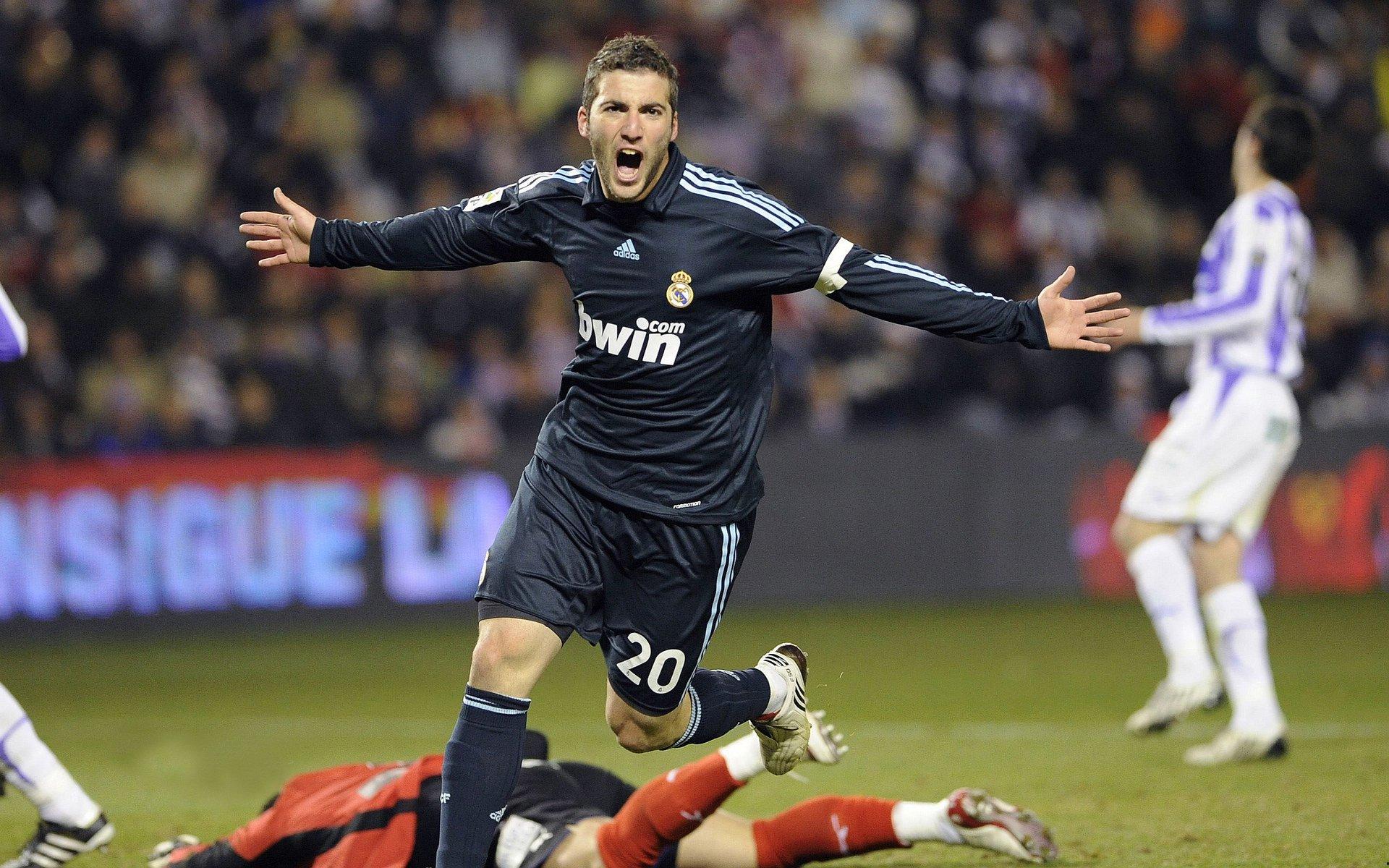 帕柳卡论门将之道，扑救乃立身之本，点名称赞多纳鲁马、大马丁与库尔图瓦为当世最强