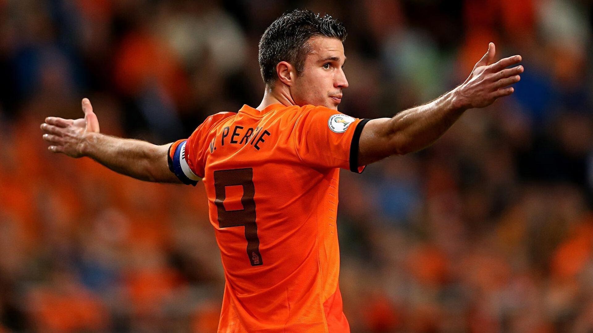 阿兰重返国足面临体能考验 首场热身赛或高挂免战牌